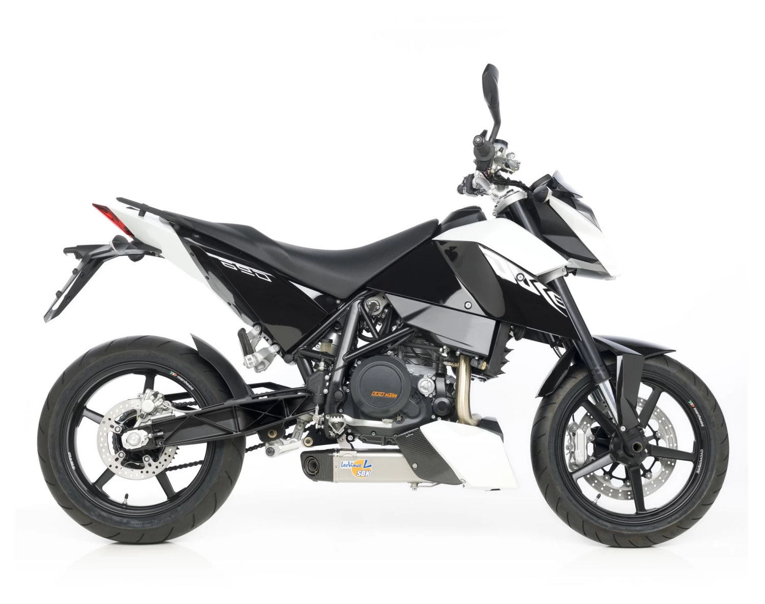 LeoVince Underbody EVO II Slip-On Exhaust KTM 690 Duke 2008-2011 2 LeoVince Underbody EVO II Slip-On Exhaust KTM 690 Duke 2008-2011